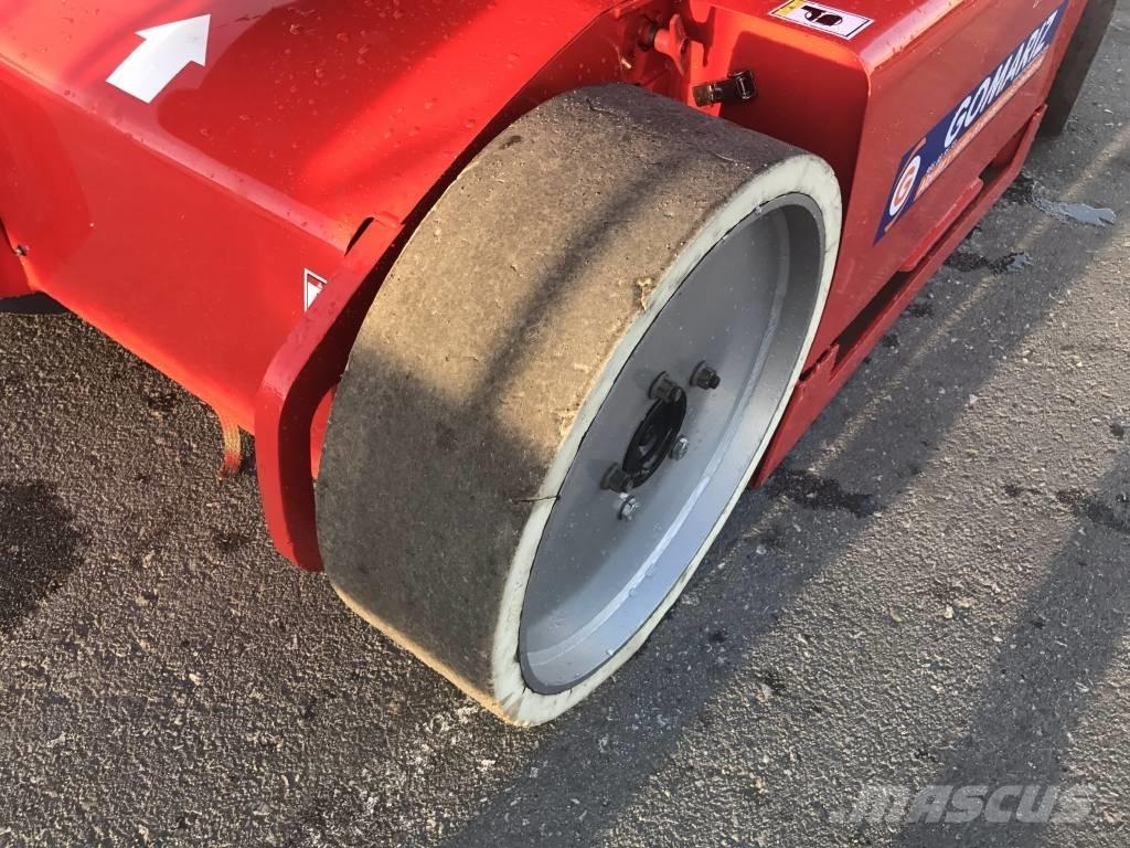 Manitou 120 AET J 曲臂高空作業車