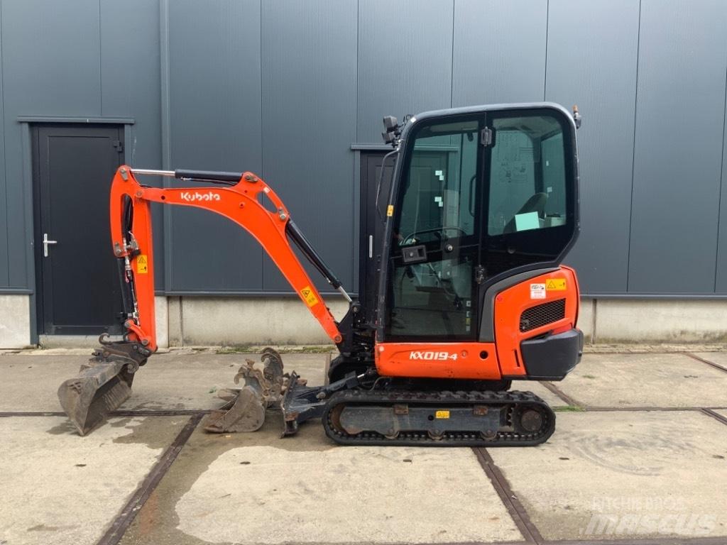 Kubota KX 019-4 小型挖土機/掘鑿機<7t(小型挖掘機)