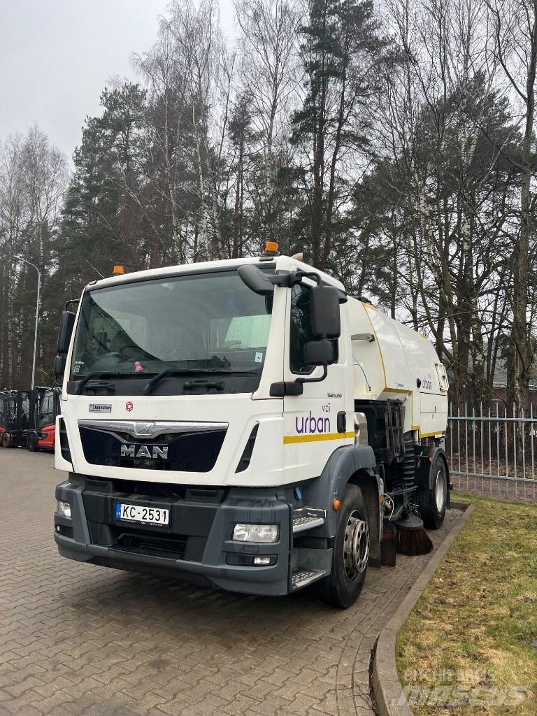 MAN TGM 15.250 掃倉機