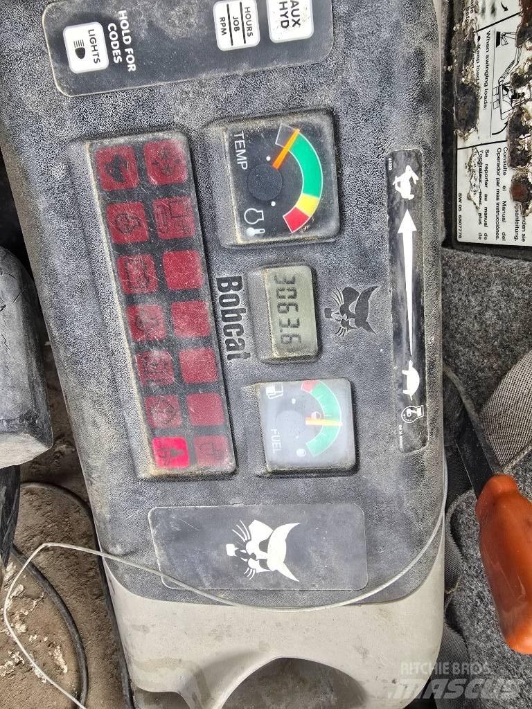 Bobcat 341 G 小型挖土機/掘鑿機<7t(小型挖掘機)