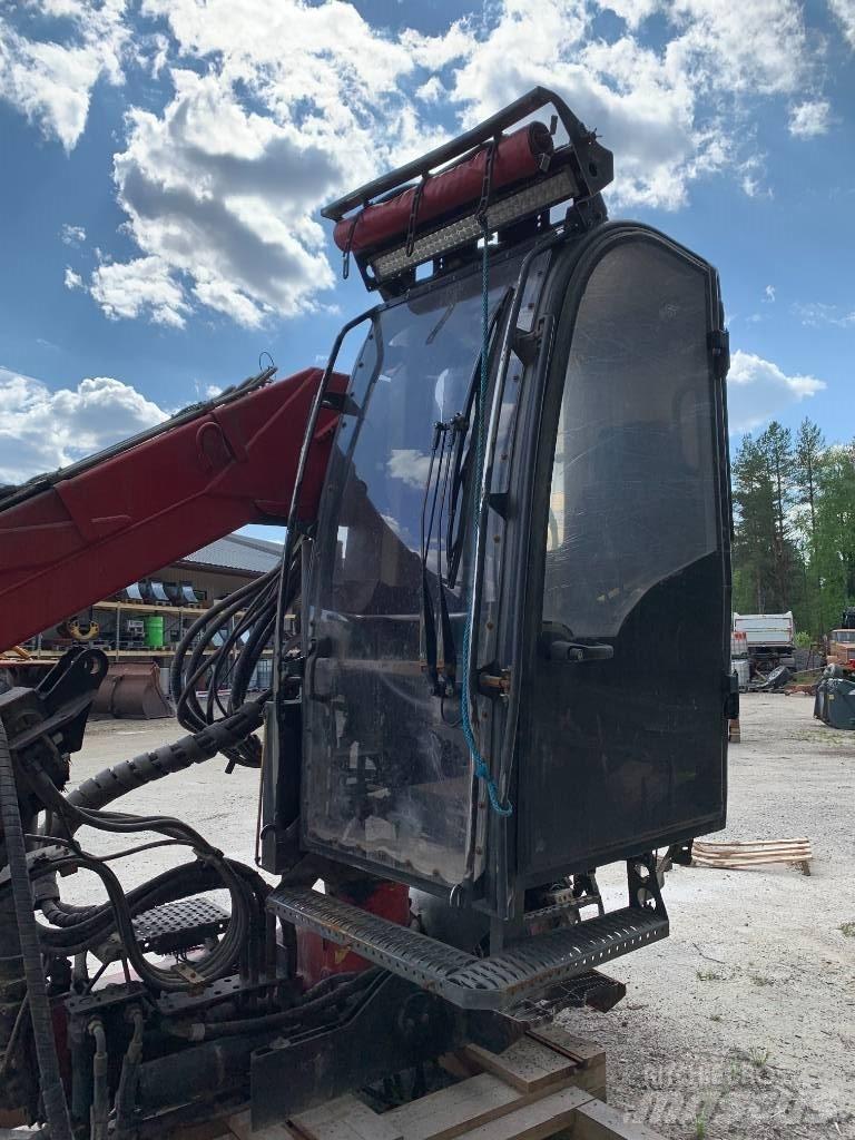 Loglift F118ST9.6 木材起重機