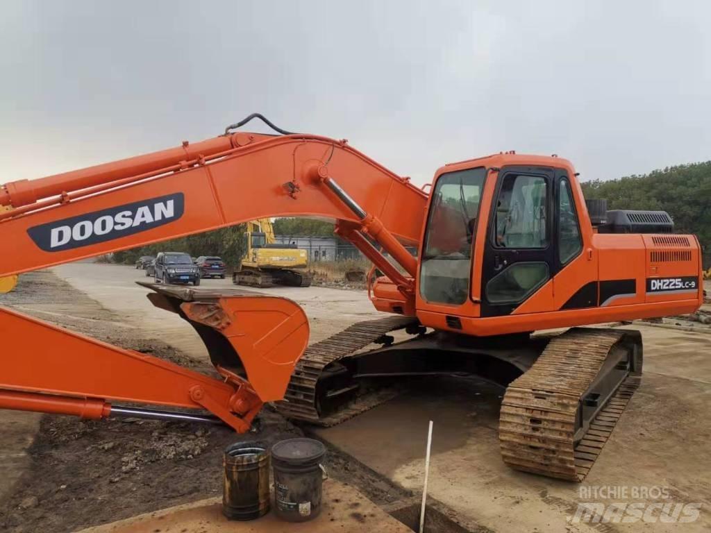Doosan DH225LC-9 履帶式 挖土機/掘鑿機/挖掘機