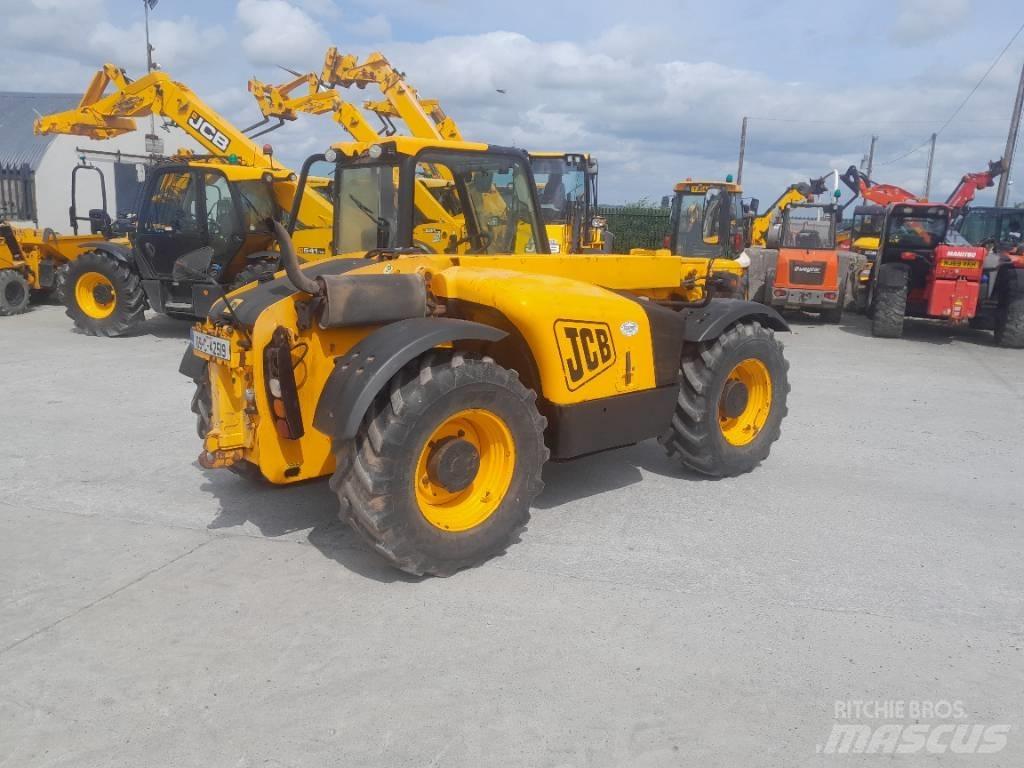JCB 526-56 農業用伸縮臂裝載機
