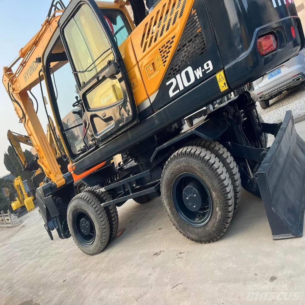 Hyundai R210W-9 旋轉式挖土機/掘鑿機/挖掘機