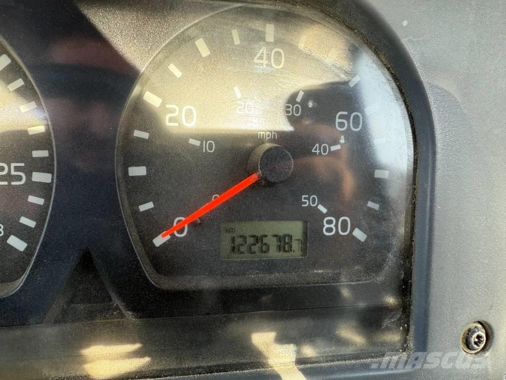 Volvo A 25 D 鉸接式起吊車