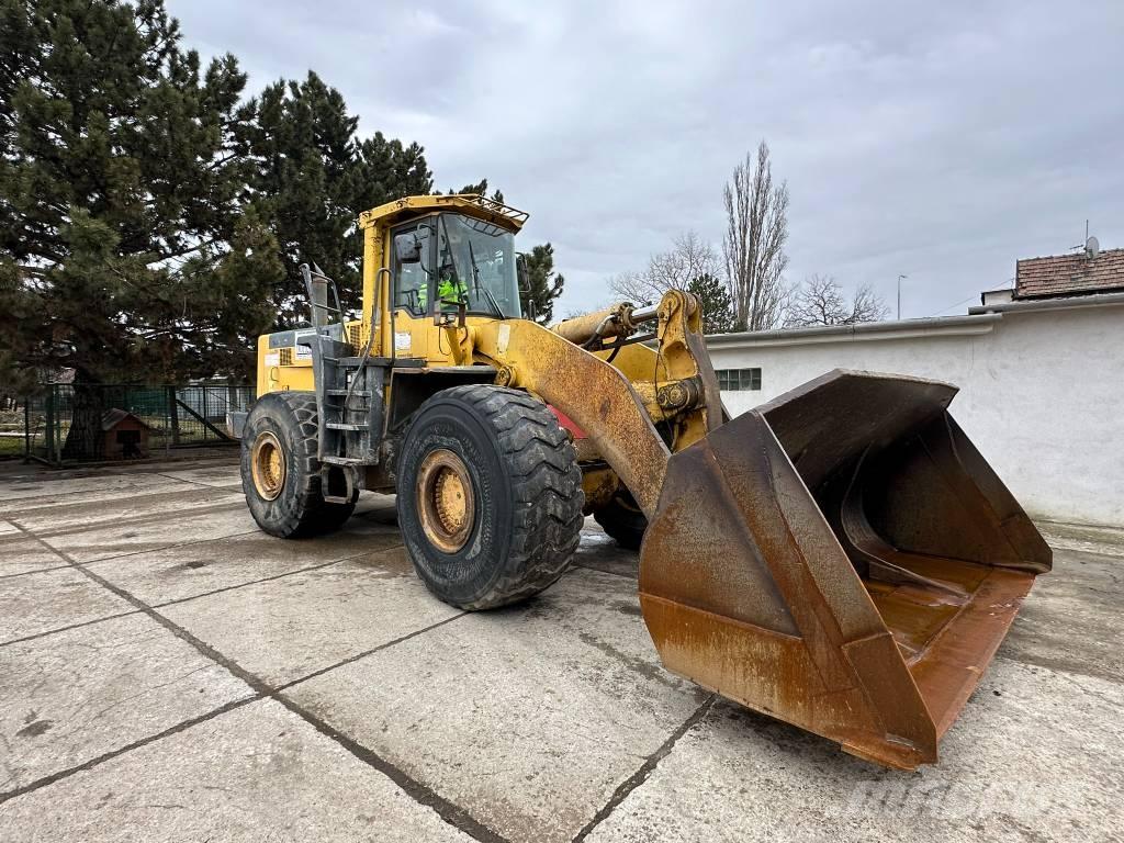 Komatsu WA500-3 輪胎式裝載機