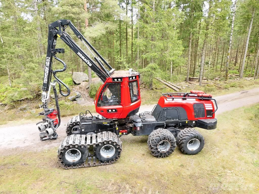 Komatsu 901 XC 收穫機