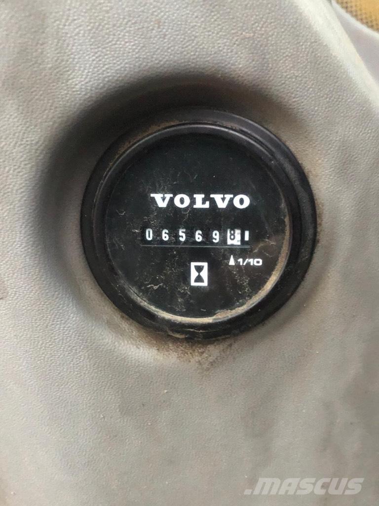 Volvo ECR 235 E 履帶式 挖土機/掘鑿機/挖掘機