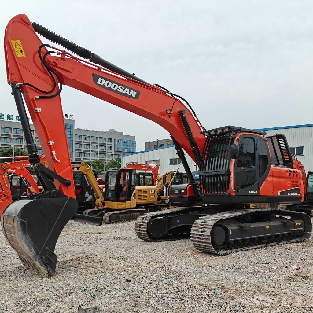 Doosan DX 225 LCA 履帶式 挖土機/掘鑿機/挖掘機