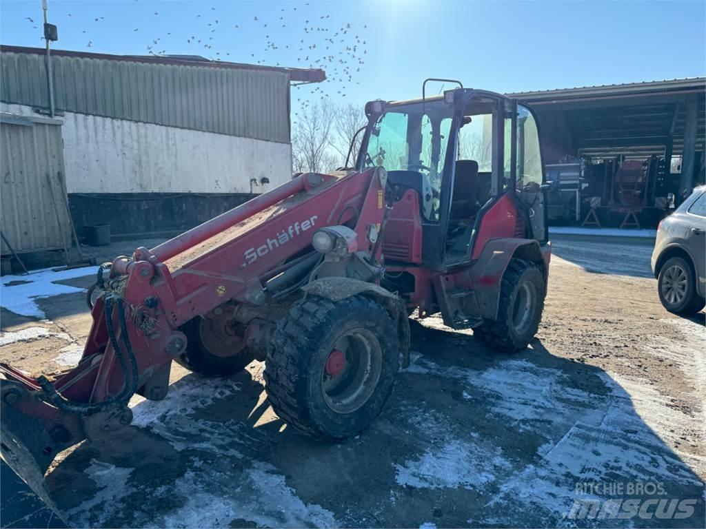 Schäffer 6370 T 滑移轉向裝載機