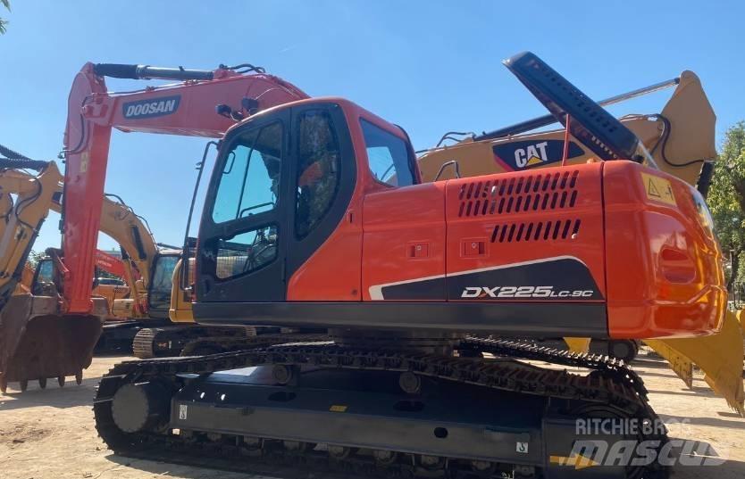 Doosan DX225 履帶式 挖土機/掘鑿機/挖掘機