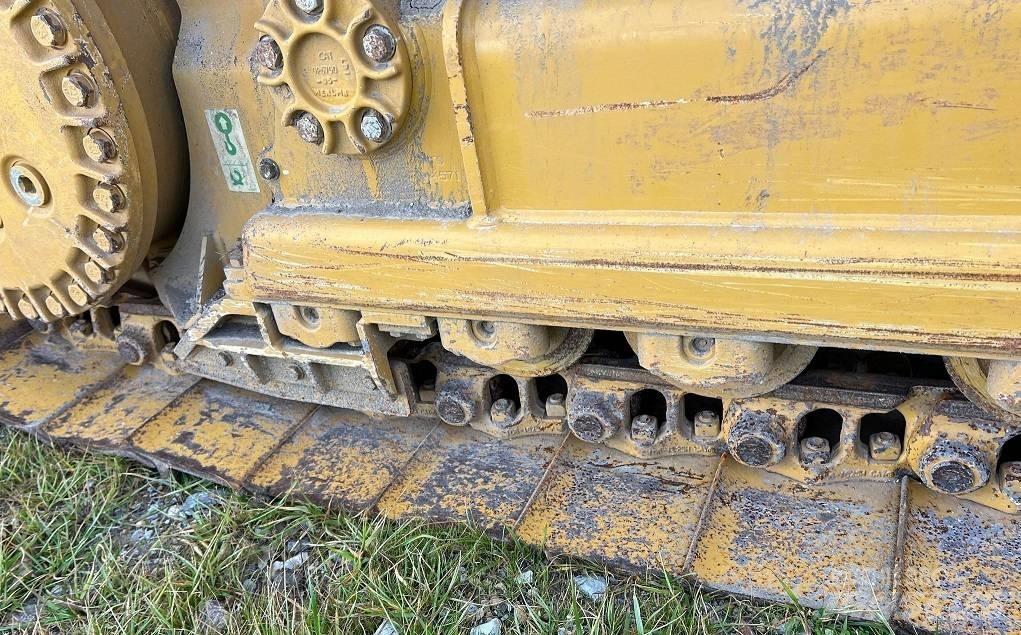 CAT D 4 履帶推土機