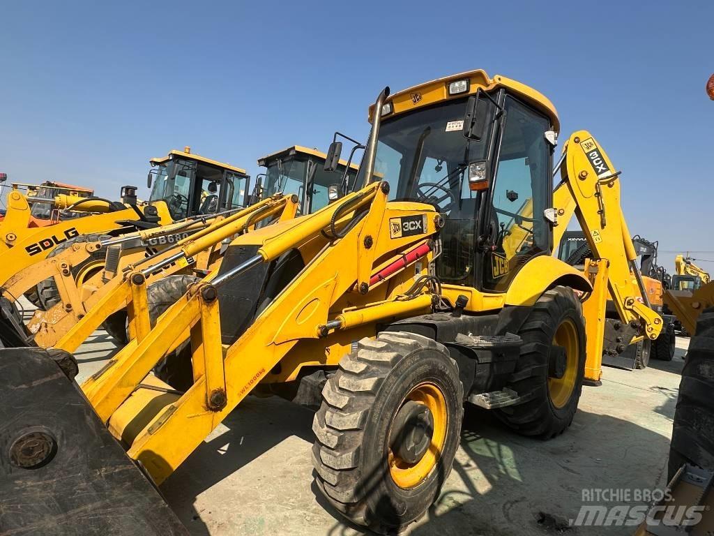 JCB 3 CX 輪胎式裝載機