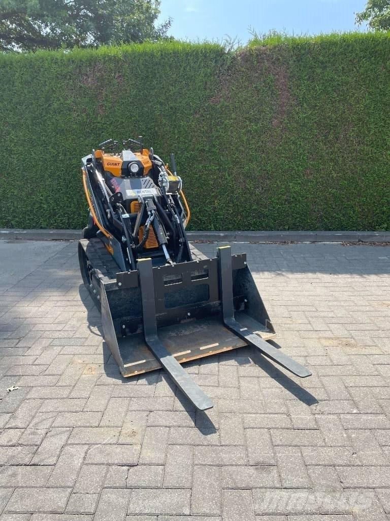GiANT GS 950 T 小型裝載機