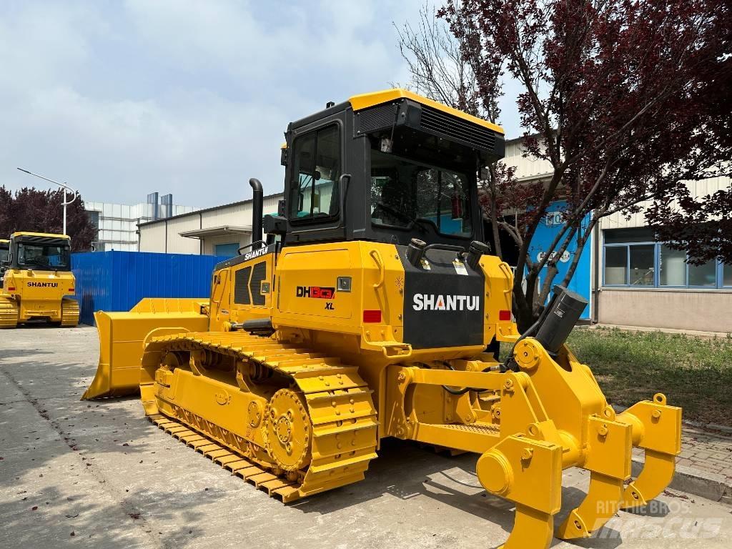 Shantui SD16 履帶推土機