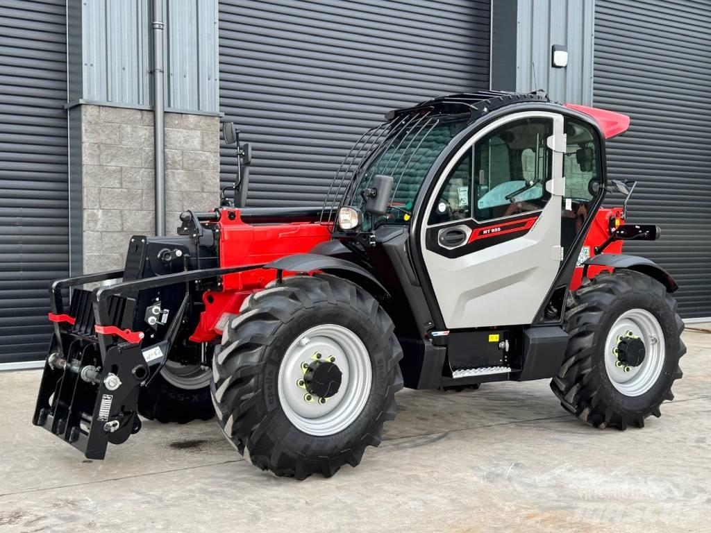 Manitou MT 935 伸縮臂操作車