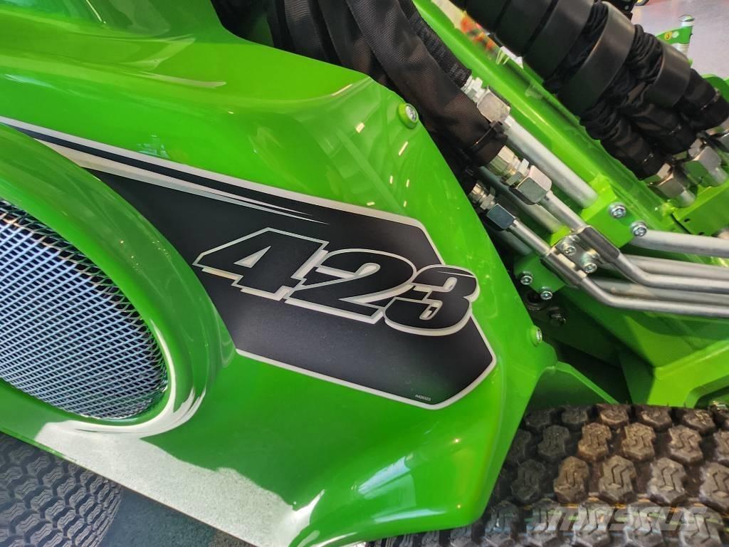 Avant 423 滑移轉向裝載機