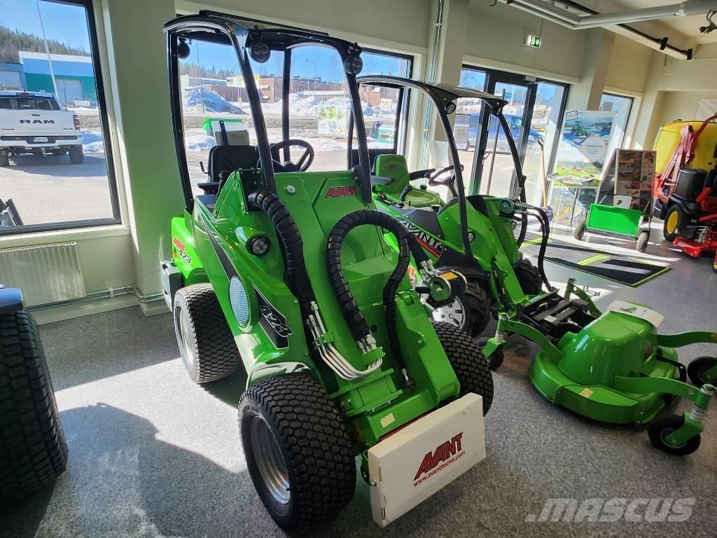 Avant 423 滑移轉向裝載機