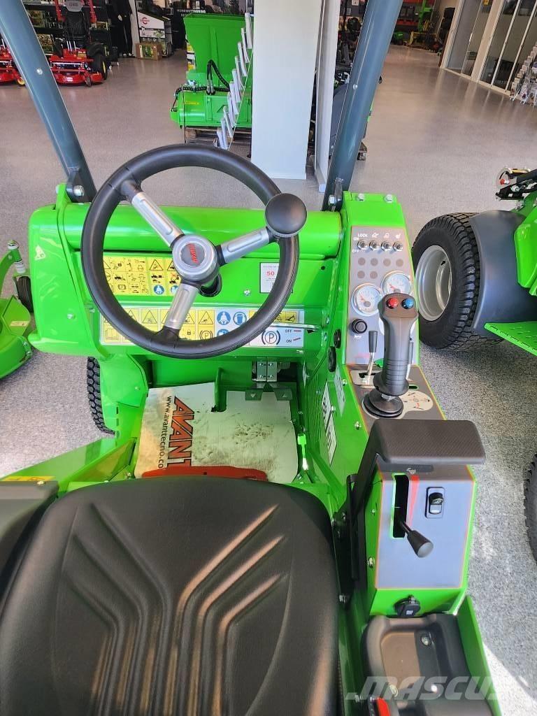 Avant 423 滑移轉向裝載機