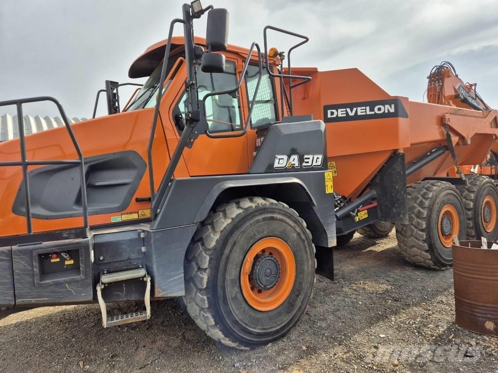 Develon DA 30 鉸接式起吊車