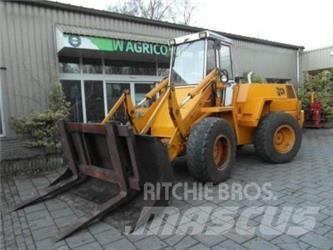 JCB 420 輪胎式裝載機