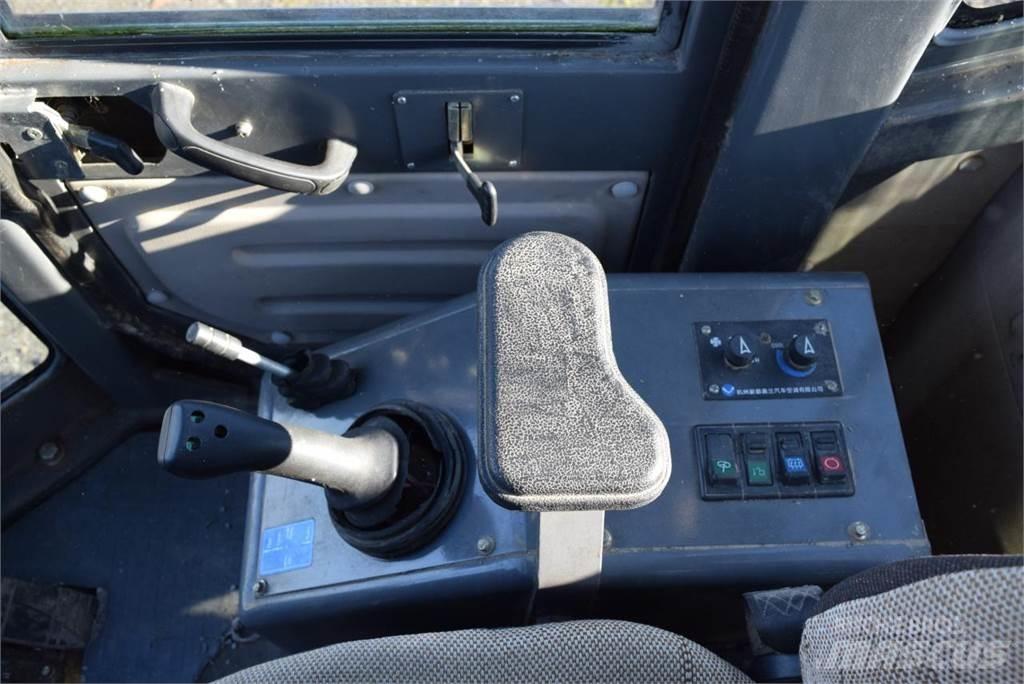 SDLG LG 918 輪胎式裝載機