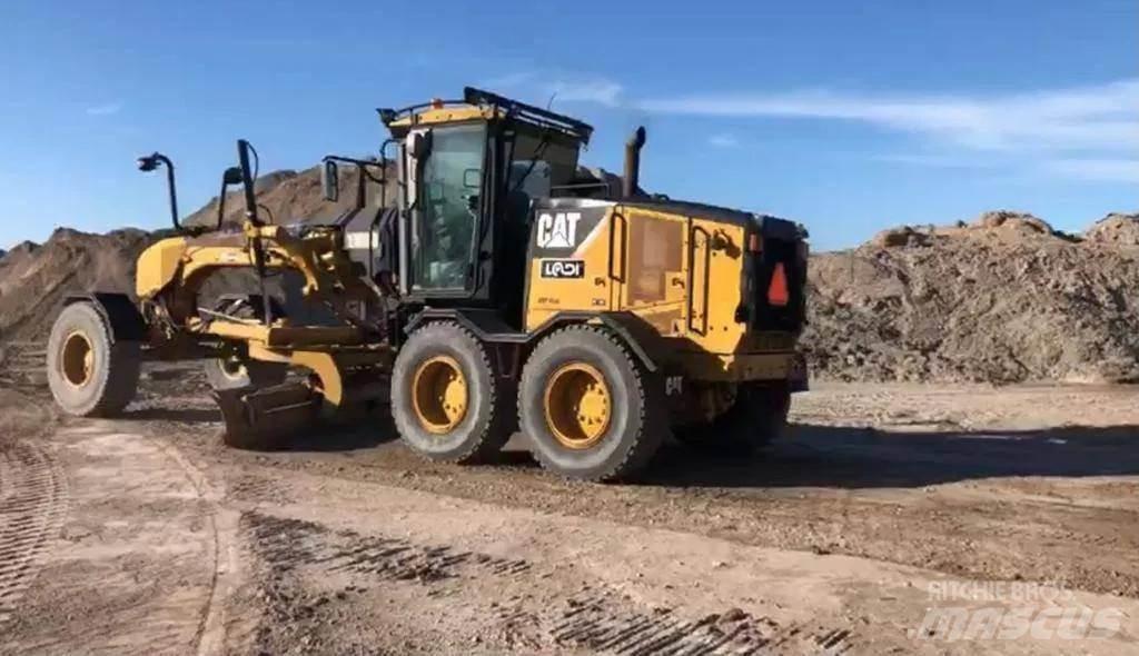 CAT 140M 平土機