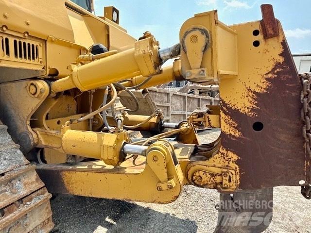 CAT D 8 R 履帶推土機