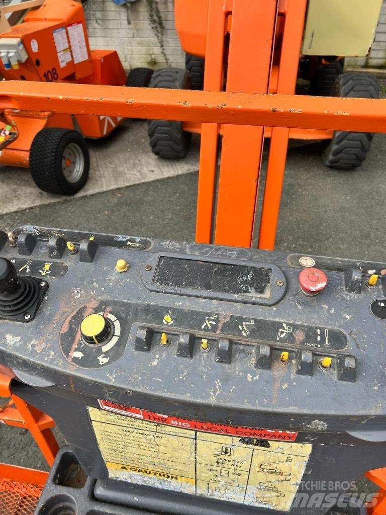 JLG AJ450 曲臂高空作業車