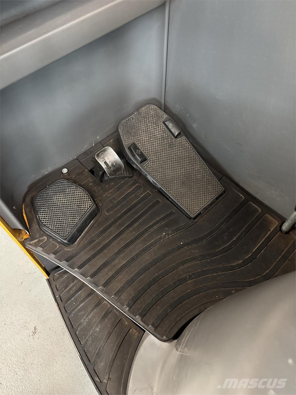 Atlet UMS200 前伸式堆高機(叉車)