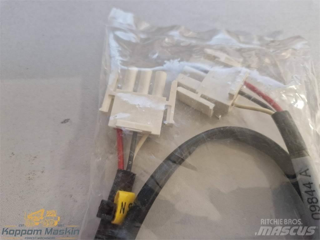 Rottne 401-09844A 電子設備