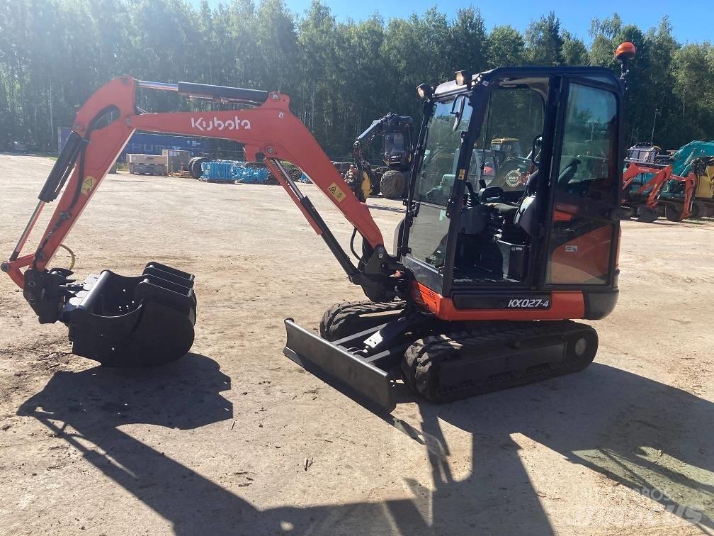 Kubota KX027-4 小型挖土機/掘鑿機<7t(小型挖掘機)
