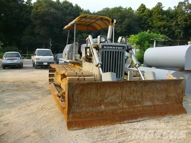 Komatsu D 40 P 履帶推土機