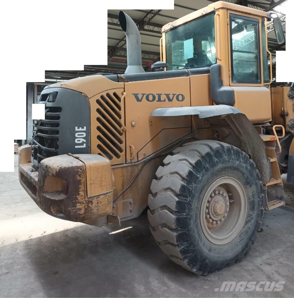 Volvo L 90 E 輪胎式裝載機