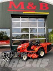 Kubota GR 2100 II 騎乘式割草機