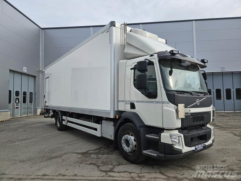 Volvo FL 貨箱式卡車