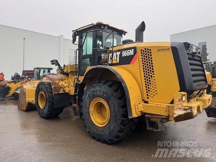 CAT 966M 輪胎式裝載機