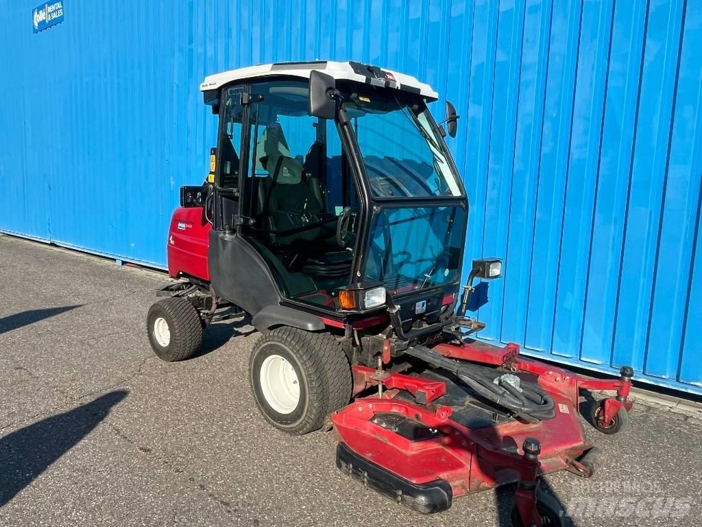 Toro groundmaster 騎乘式割草機