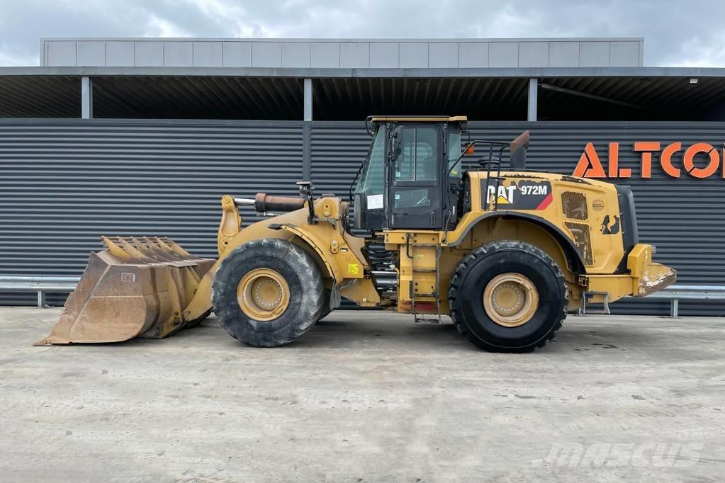 CAT 972M 輪胎式裝載機