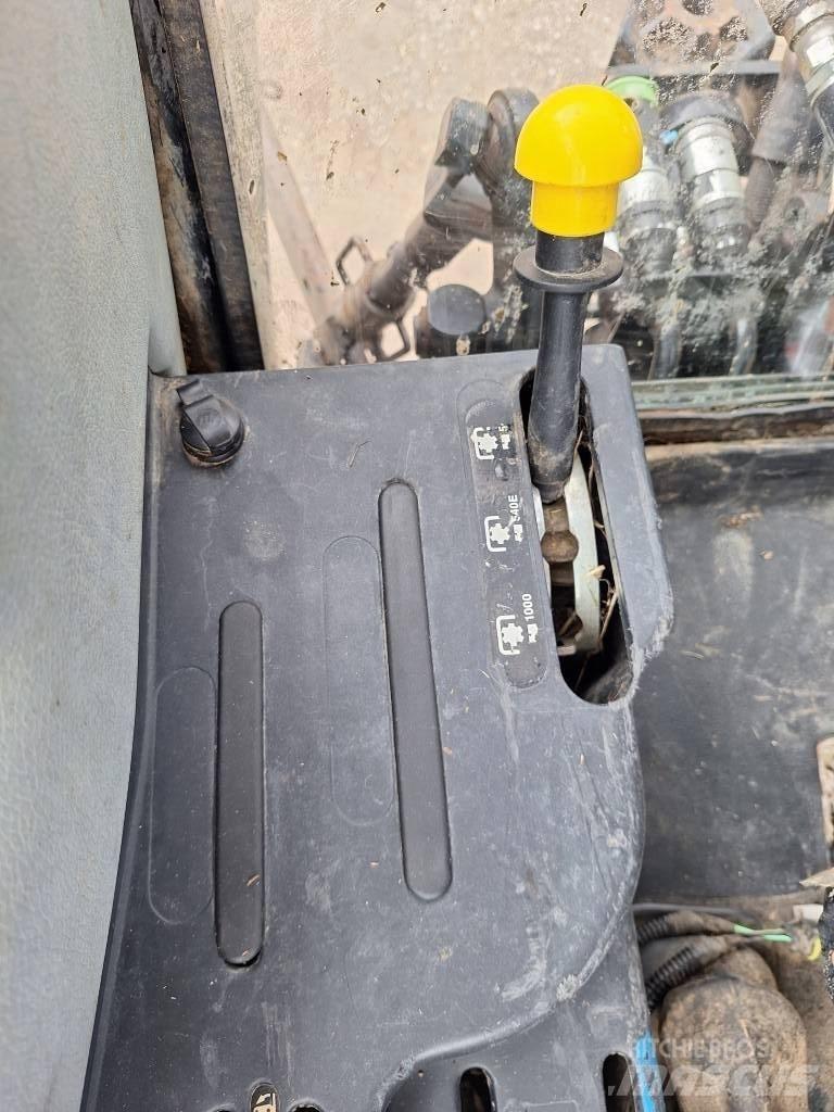 New Holland T 5040 曳引機