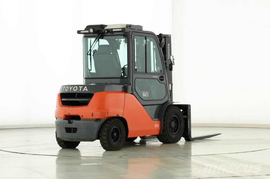 Toyota 40-8-FD-50-N 柴油卡車