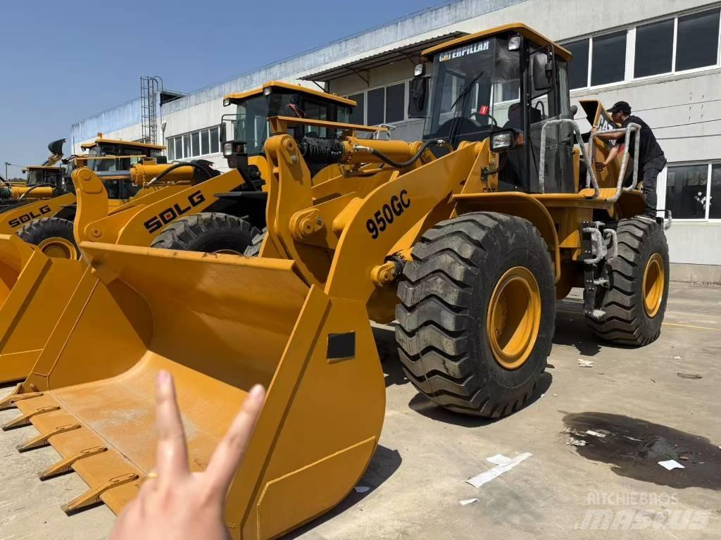 CAT 950 GC 輪胎式裝載機
