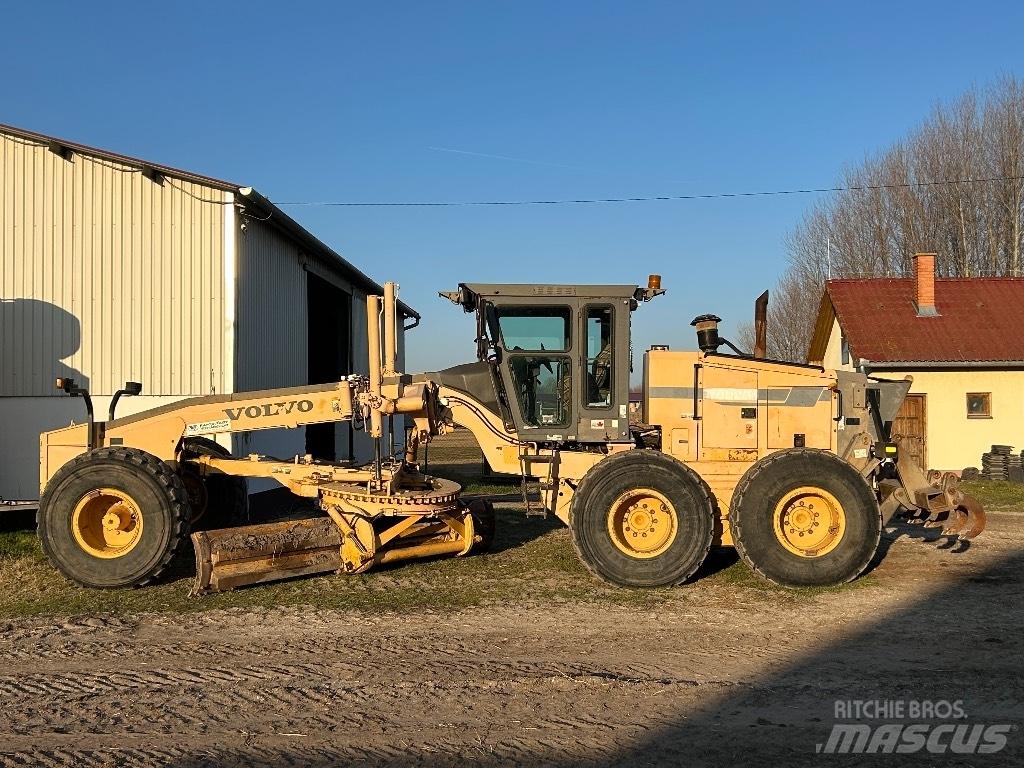 Volvo G 780 平土機
