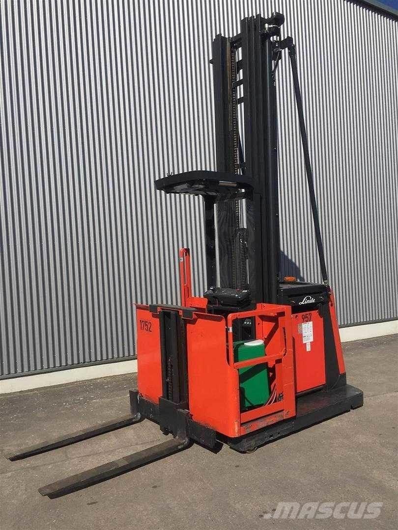Linde V12 高舉式裝載機