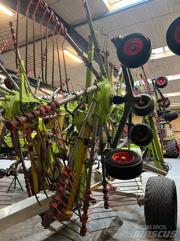 CLAAS LINER 3500 HHV 耙與翻草機