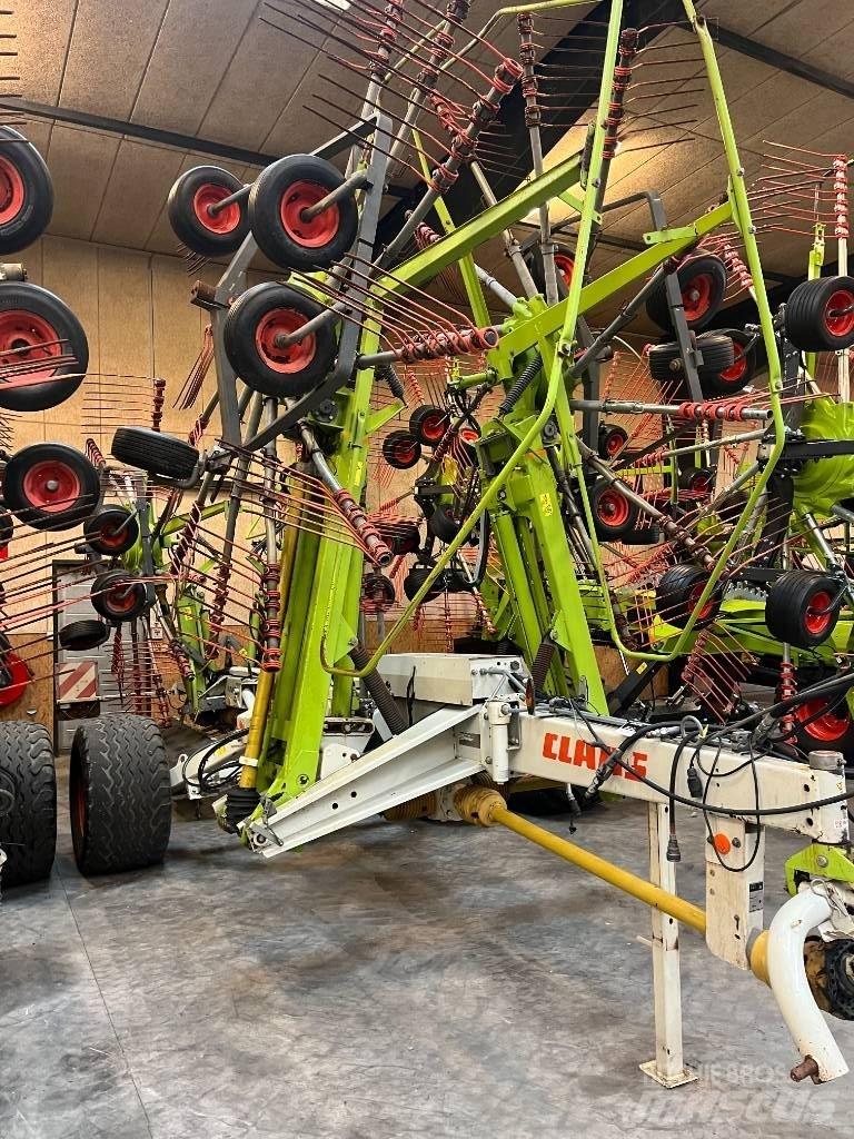 CLAAS LINER 3500 HHV 耙與翻草機