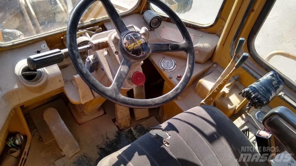CAT 950 B 輪胎式裝載機