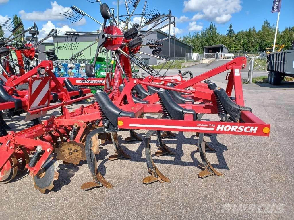 Horsch Terrano 3 FX 中耕管理機