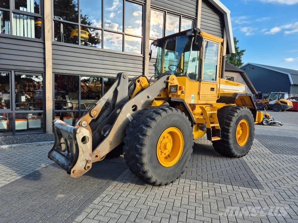 Volvo L 70 C 輪胎式裝載機