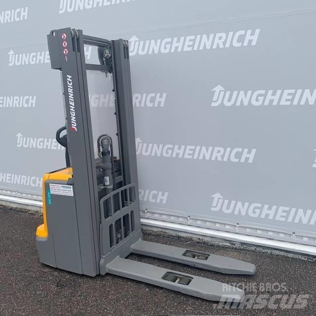 Jungheinrich EJC 214 行走控制式堆積機
